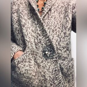 Vintage hand knit wool cardigan Size Medium